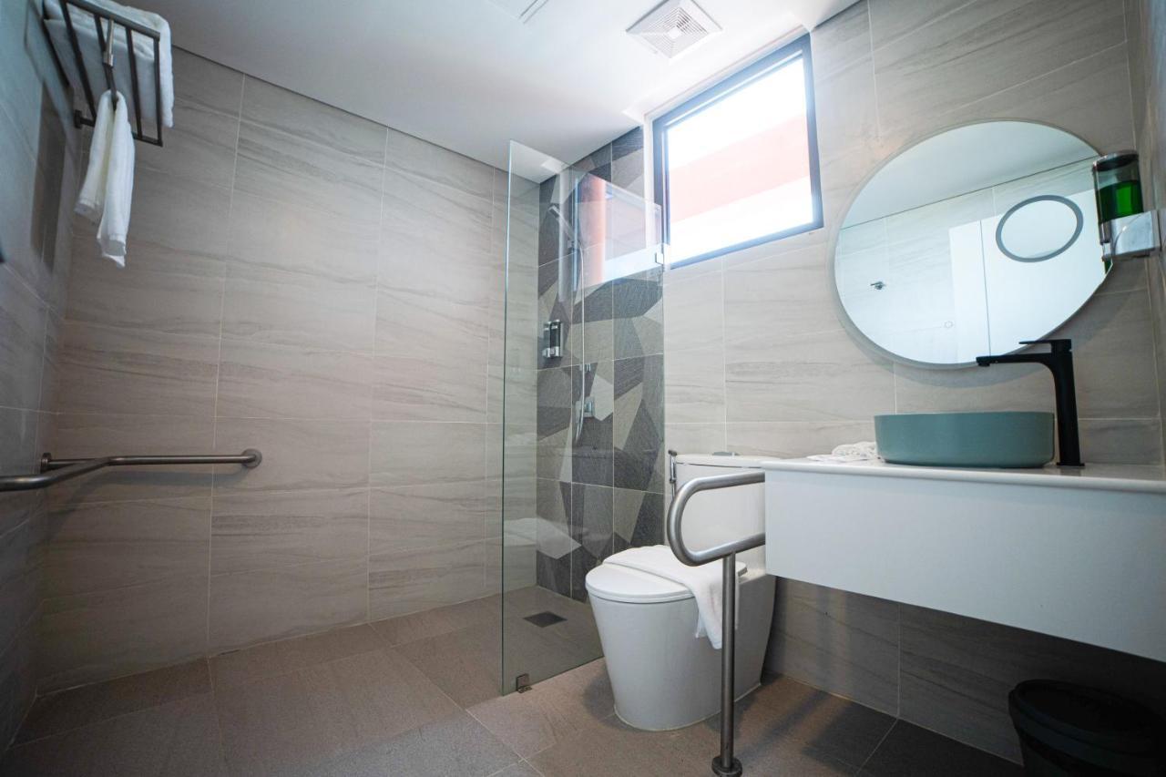 Seeya Hotel Tubigon Екстер'єр фото